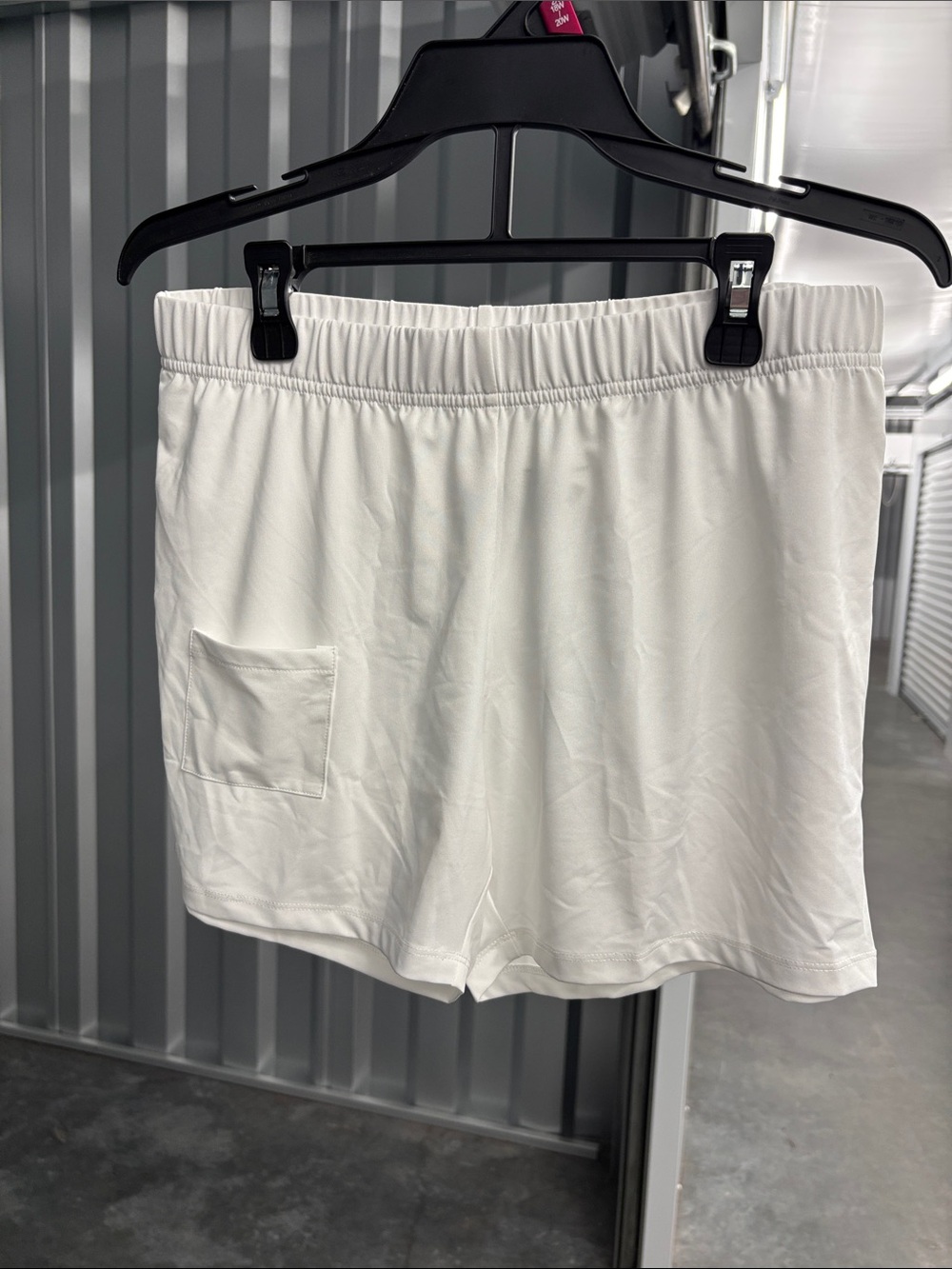 NWT San Soleil Women's Elastic-Waist White Shorts with Front Pocket Medium M